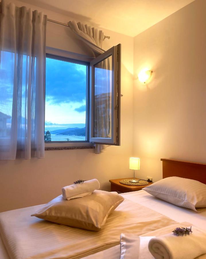 Apartments Stina Seget Vranjica Kültér fotó