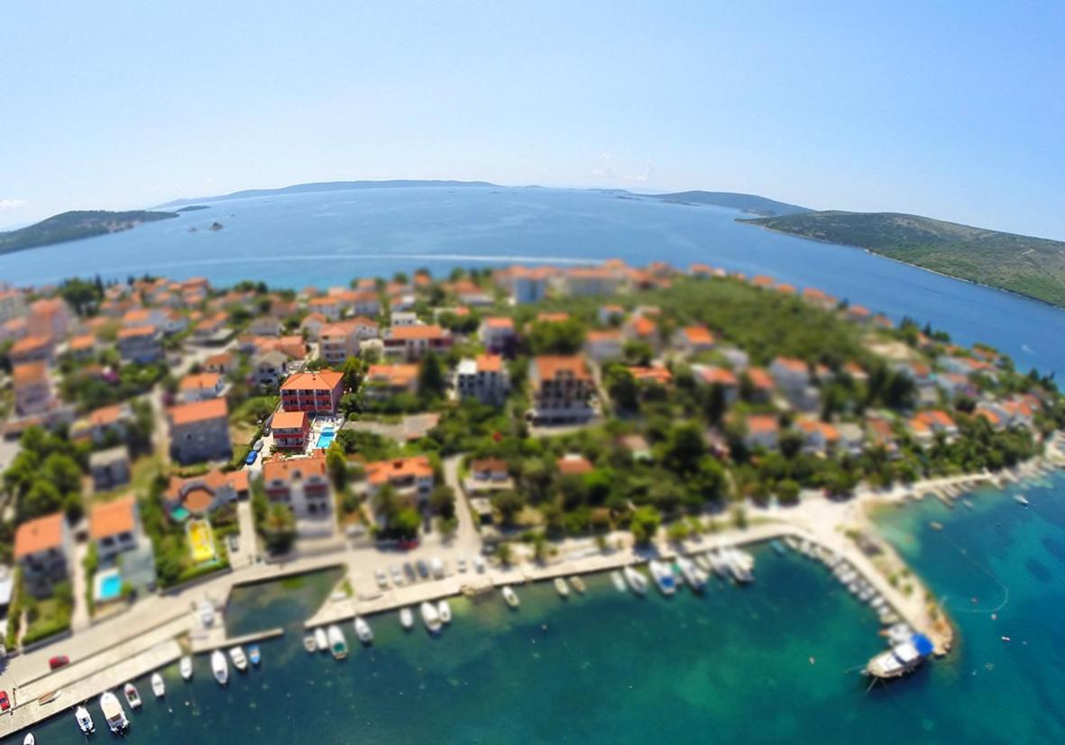 Apartments Stina Seget Vranjica Kültér fotó